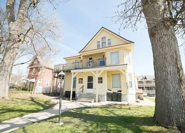 Property at 2610 College St Unit 7, Cedar Falls, IA, 50613, 1 bed, 1 bath, [object Object]