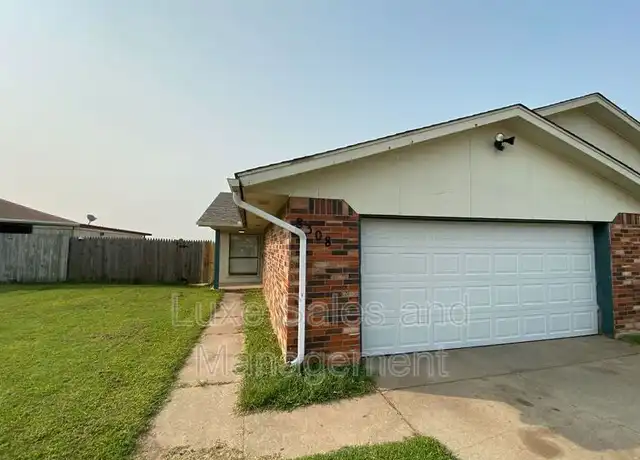 Property at 8308 NW 7th St, Oklahoma City, OK, 73127, 2 beds, 2 baths, [object Object]