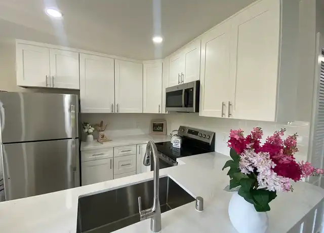 Property at 14850 Oka Rd, Los Gatos, CA, 95032, 2-3 beds, 1-2 bath, [object Object]