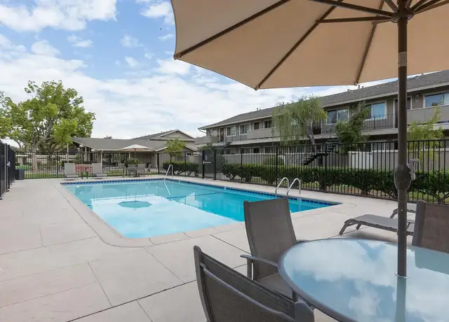Photo of 14850 Oka Rd, Los Gatos, CA 95032