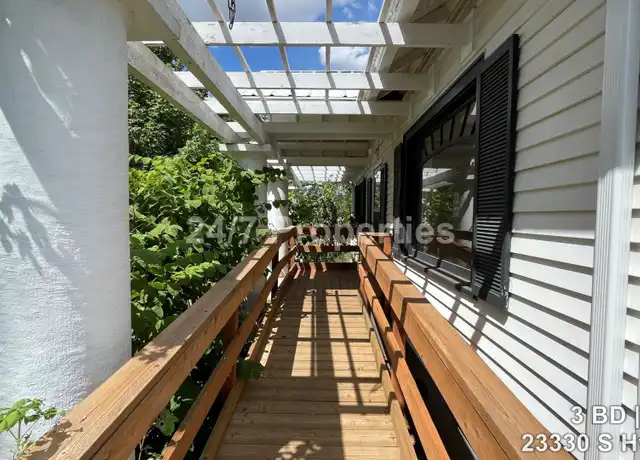 Property at 23330 Oregon 213, Oregon City, OR, 97045, 3 beds, 1.5 baths, [object Object]