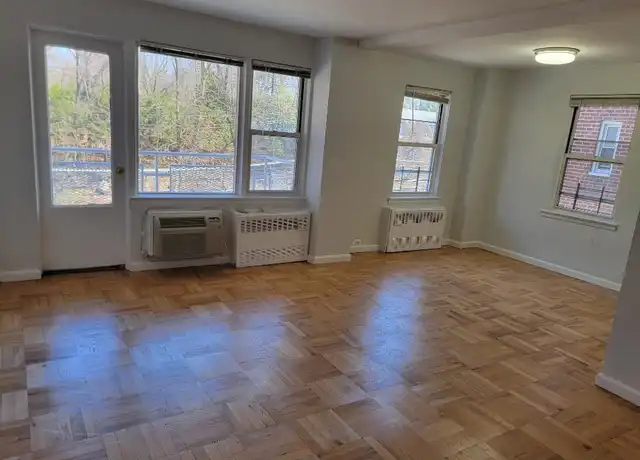 Property at 2 Lawton Ln Unit 2, Yonkers, NY, 10708, 2 beds, 2 baths, [object Object]