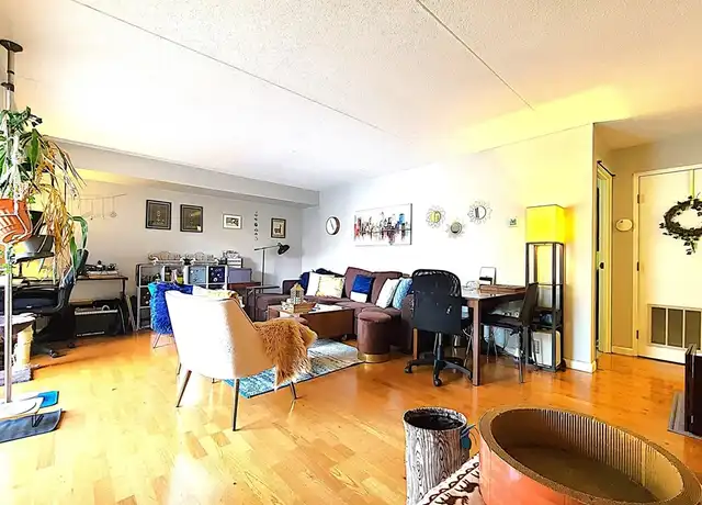 Property at 1243 Beacon St Unit 2D, Brookline, MA, 02446, 1 bed, 1 bath, [object Object]