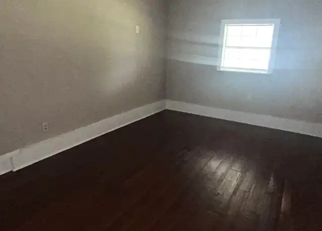Property at 252 NW 85th St, Oklahoma City, OK, 73114, 4 beds, 1 bath, [object Object]