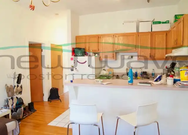 Property at 8 Milford St Unit 4, Boston, MA, 02118, 2 beds, 1 bath, [object Object]