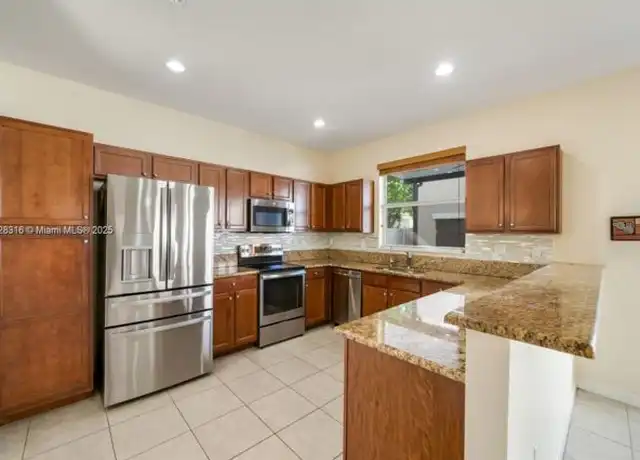 Property at 16946 SW 90th Terrace Cir, Miami, FL, 33196, 5 beds, 4 baths, [object Object]