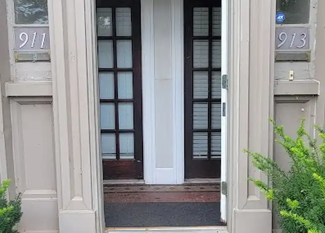 Property at 913 Alter Rd, Detroit, MI, 48215, 3 beds, 1 bath, [object Object]