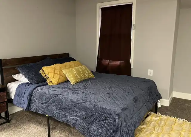 Property at 141 SW Wind Ridge Dr, Lees Summit, MO, 64081, 1 bed, 1 bath, [object Object]
