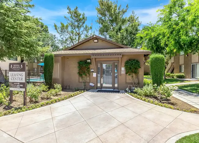 Photo of 43519 Kirkland Ave, Lancaster, CA 93535