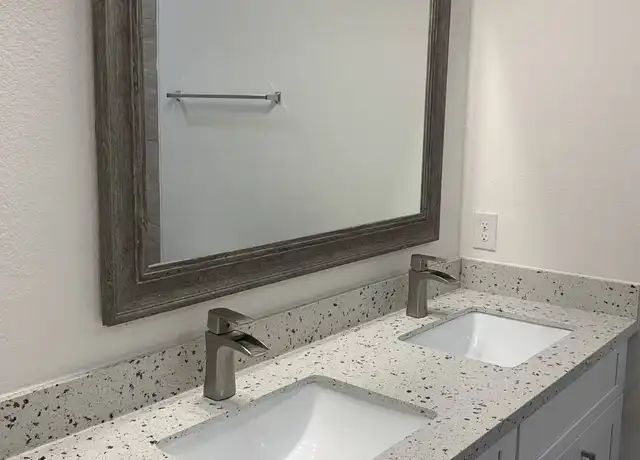 Property at 5622 Ridgeway Dr Unit B, Houston, TX, 77033, 3 beds, 2 baths, [object Object]