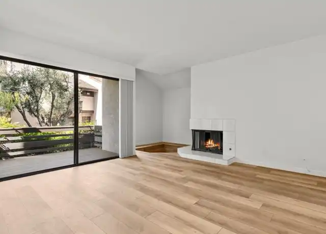 Property at 5711 Owensmouth Ave #115, Woodland Hills, CA, 91367, 3 beds, 2.5 baths, [object Object]