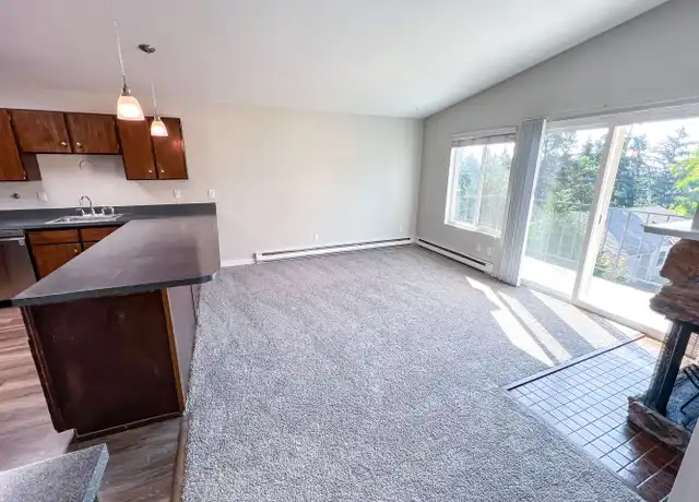 Property at 10757 Greenwood Ave N Unit 420, Seattle, WA, 98133, 3 beds, 2 baths, [object Object]