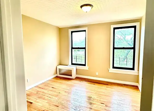 Property at 16 W 1st St Unit second floor, Mt Vernon, NY, 10550, 2 beds, 1 bath, [object Object]