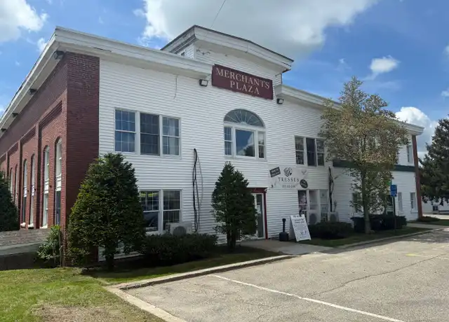 Property at 1 Old Dover Rd Unit 208, Rochester, NH, 03867, 1 bed, 1 bath, [object Object]