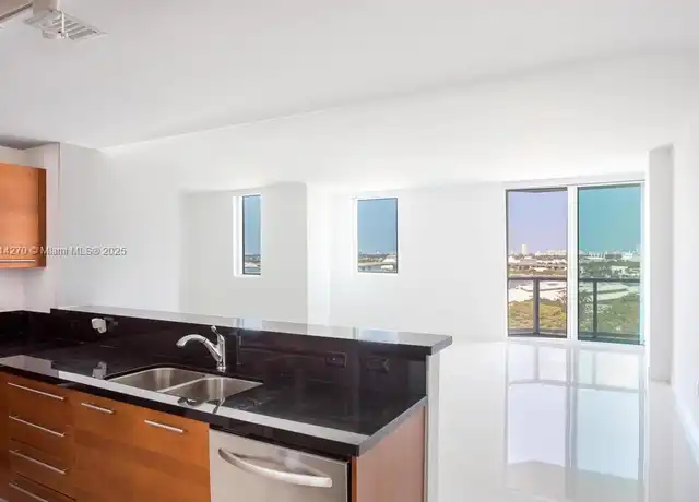 Property at 244 Biscayne Blvd #1002, Miami, FL, 33132, 2 beds, 2.5 baths, [object Object]