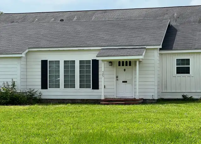 Property at 525 Farquhar St, Lake Charles, LA, 70601, 3 beds, 2 baths, [object Object]