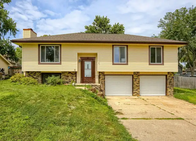 Property at 5074 S 159th Cir, Omaha, NE, 68135, 3 beds, 2.5 baths, [object Object]