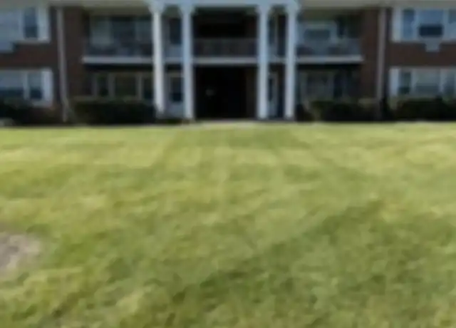 Property at 2000 Parkside Dr Unit D2, Park Ridge, IL, 60068, 2 beds, 1 bath, [object Object]