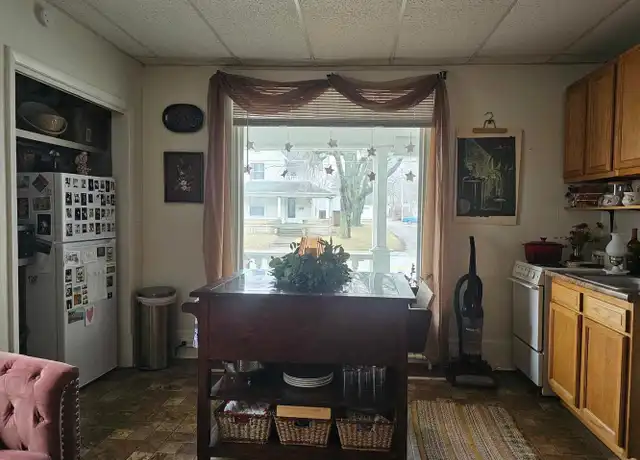 Property at 410 S Main St Unit A, Bowling Green, OH, 43402, 1 bed, 1 bath, [object Object]