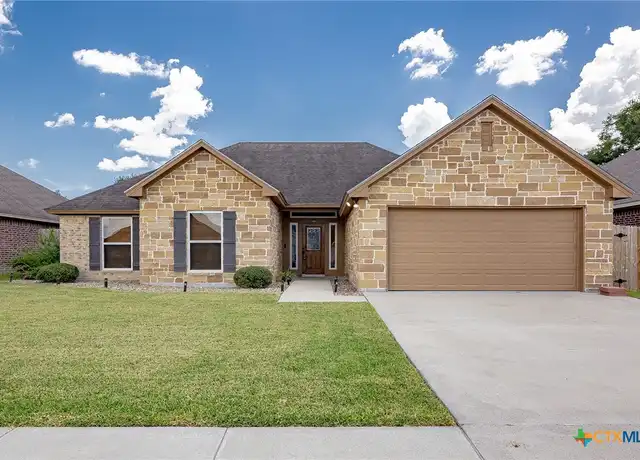 Property at 103 Tiki Ct, Victoria, TX, 77904, 3 beds, 2 baths, [object Object]