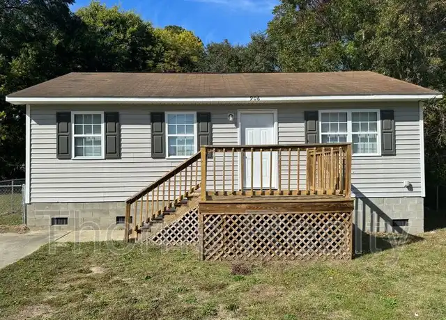 Property at 906 E Wilson St, Tarboro, NC, 27886, 3 beds, 1 bath, [object Object]