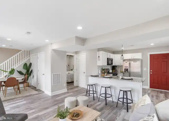 Property at 127 Oak St, Dundalk, MD, 21222, 3 beds, 2 baths, [object Object]