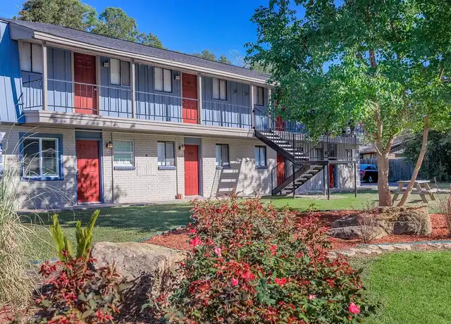 Property at Falling Waters Apartments - 101 Lazy Oaks St, Lufkin, TX, 75901, 1 bed, 1 bath, [object Object]