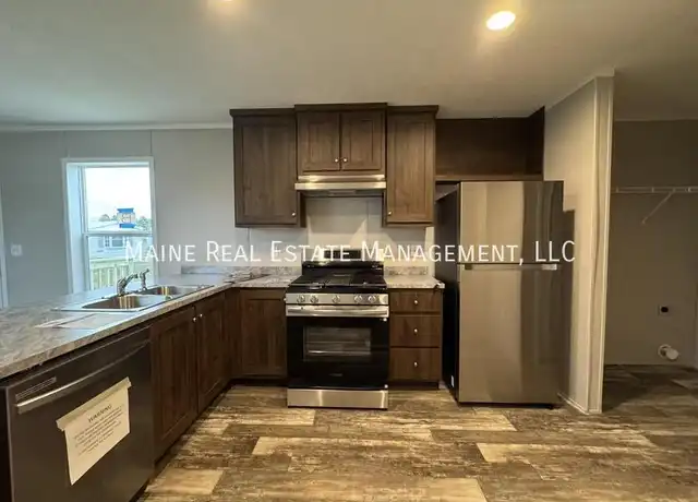 Property at 152 F St, Pittsfield, ME, 04967, 3 beds, 2 baths, [object Object]