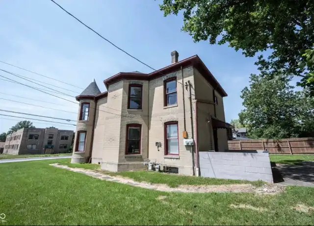 Property at 4626 E Washington St Unit 1, Indianapolis, IN, 46201, 2 beds, 1 bath, [object Object]