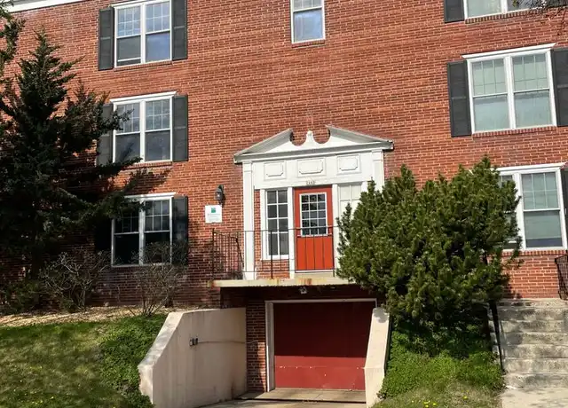 Property at 2443 N Murray Ave Unit 301, Milwaukee, WI, 53211, 1 bed, 1 bath, [object Object]