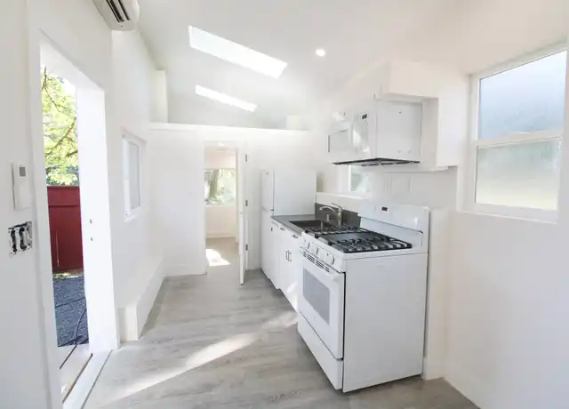 Property at 21107 Damson Rd Unit C, Lynnwood, WA, 98036, 1 bed, 1 bath, [object Object]