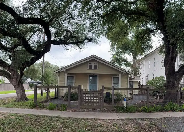 Property at 1245 Omar St, Houston, TX, 77008, 2 beds, 2 baths, [object Object]