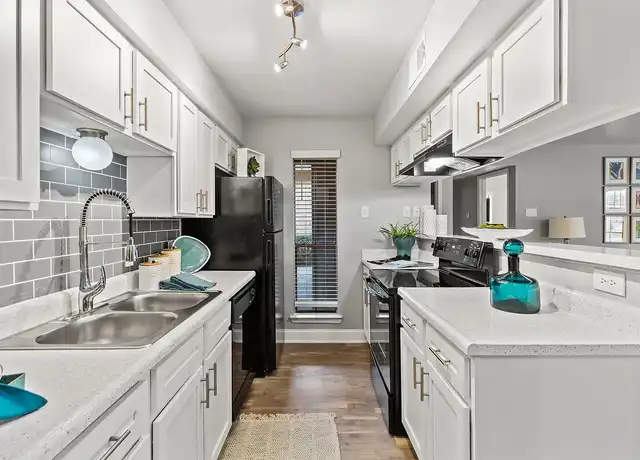 Property at The Haven on Chisholm Trail - 5700 S Hulen St, Fort Worth, TX, 76132, 1 bed, 1 bath, [object Object]