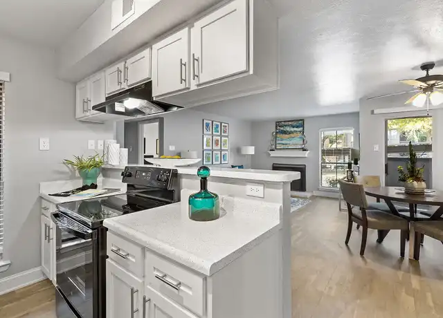 Property at The Haven on Chisholm Trail - 5700 S Hulen St, Fort Worth, TX, 76132, 1-2 bed, 1-2 bath, [object Object]