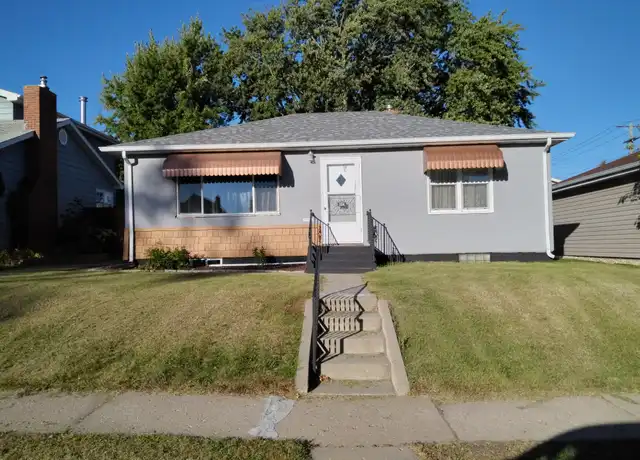 Property at 804 7th Ave SE, Jamestown, ND, 58401, 4 beds, 3 baths, [object Object]