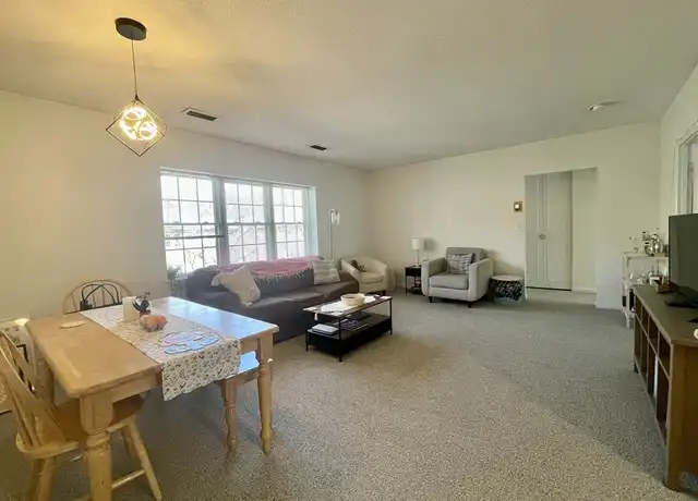 Property at 10 Lake Shore Ct #3, Brighton, MA, 02135, 2 beds, 1 bath, [object Object]