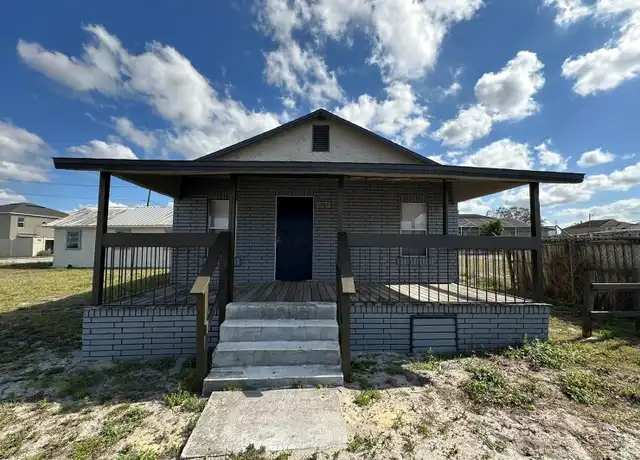 Property at 1041 Eagle Lake Loop Rd, Eagle Lake, FL, 33839, 2 beds, 1 bath, [object Object]