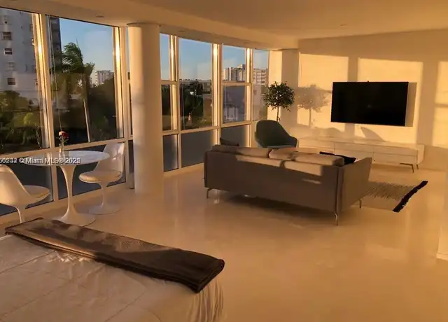 Property at 900 Bay Dr #315, Miami Beach, FL, 33141, 0 beds, 1 bath, [object Object]
