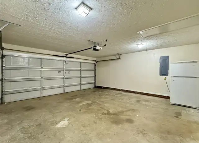 Property at 7305 Stone Creek Ln, Columbus, GA, 31909, 4 beds, 2 baths, [object Object]