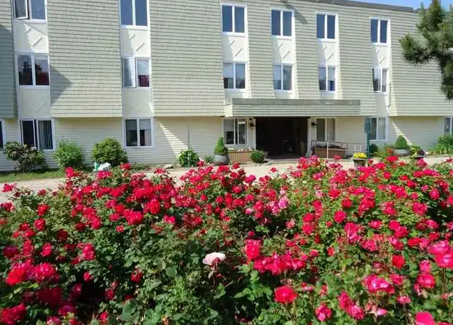 Property at Hyannis House - 290 W Main St, Hyannis, MA, 02601, 1-2 bed, 1-2 bath, [object Object]