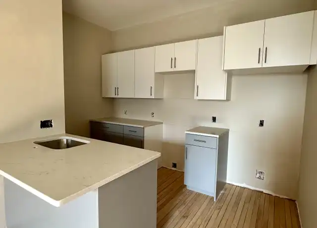 Property at 12 Bancroft St Unit 4, Maynard, MA, 01754, 2 beds, 1 bath, [object Object]
