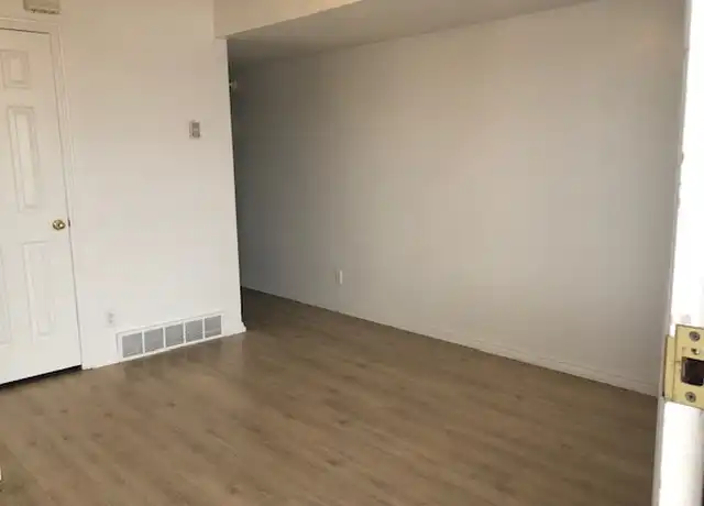 Property at 1396 N 220 W Unit 2, Logan, UT, 84341, 2 beds, 1.5 baths, [object Object]