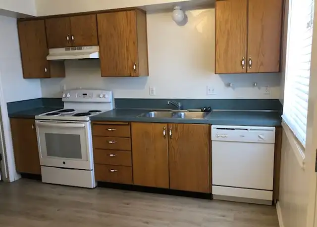 Property at 1396 N 220 W Unit 2, Logan, UT, 84341, 2 beds, 1.5 baths, [object Object]