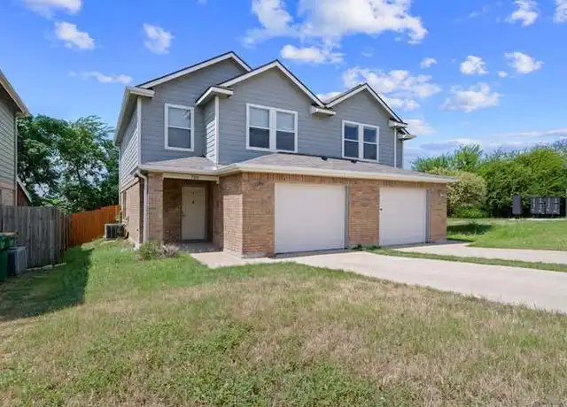 Property at 720 Claremont Pkwy Unit B, Marble Falls, TX, 78654, 3 beds, 2.5 baths, [object Object]