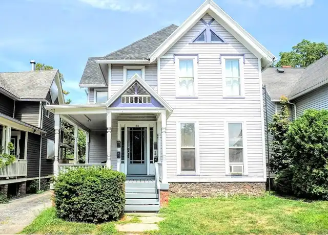 Property at 32 Tracy St Unit 32-02 Tracy, Rochester, NY, 14607, 1 bed, 1 bath, [object Object]