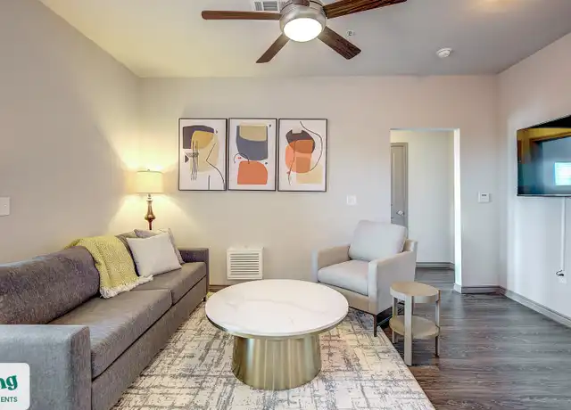 Property at 650 S Main St Unit 13501405655, Fort Worth, TX, 76104, 2 beds, 2 baths, [object Object]