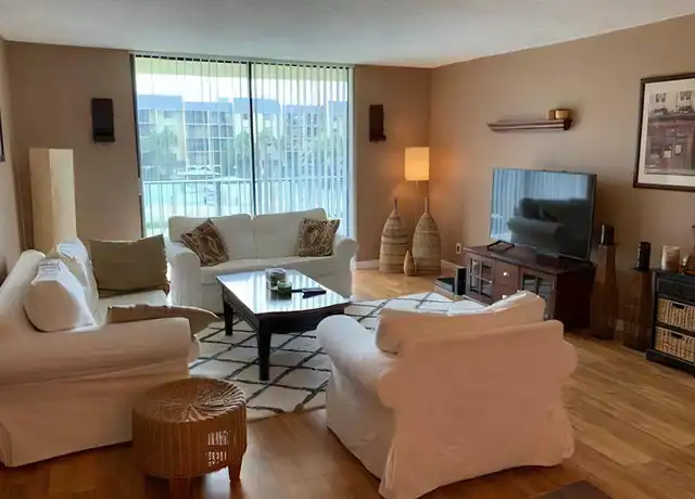 Property at 2820 Tennis Club Dr, West Palm Beach, FL, 33417, 1 bed, 2 baths, [object Object]