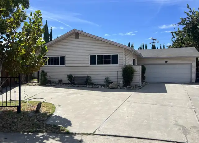Property at 230 Portola Way, Tracy, CA, 95376, 3 beds, 2 baths, [object Object]
