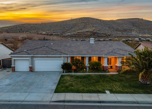 Photo of 5542 Las Brisas Ter, Palmdale, CA 93551