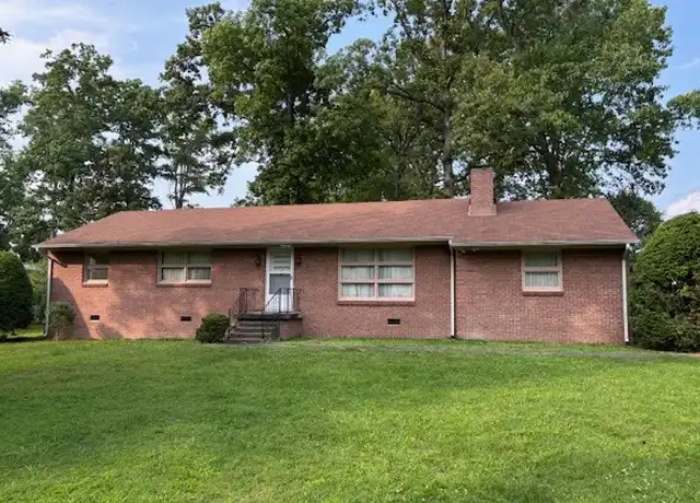 Property at 210 Jackson Cir, Tullahoma, TN, 37388, 3 beds, 2 baths, [object Object]